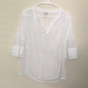 ⬇️X4 Naif V-neck blouse white size S